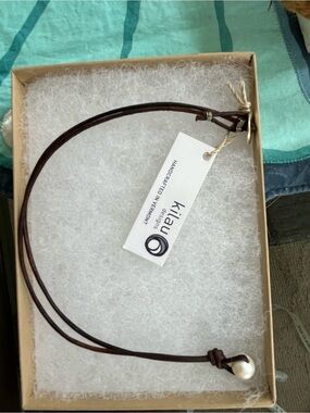 NWT - Kiola Designs Brown Leather Ladies Necklace with Pearl Accent